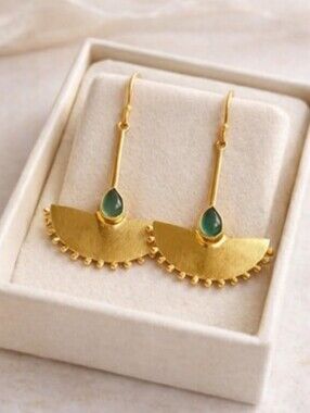 Gold Fan shaped Green Teardrop Cabachon Earrings